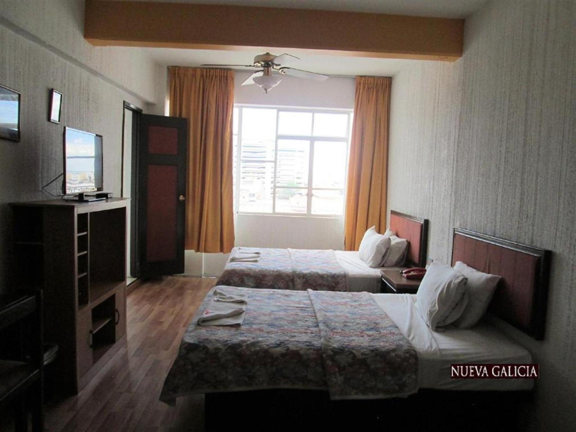 Hotel Oyo Nueva Galicia 3*